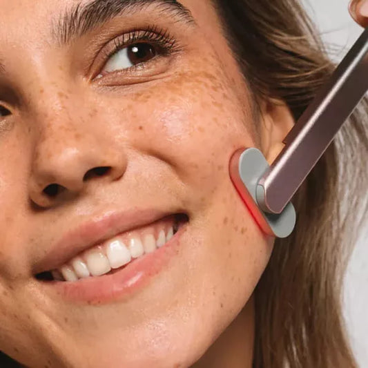 SkinGlow™ – Varita Facial con Luz Roja, Microcorriente, Calor y Masaje Vibratorio